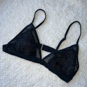 🖤 BLACK LACE BIKINI TOP 🖤